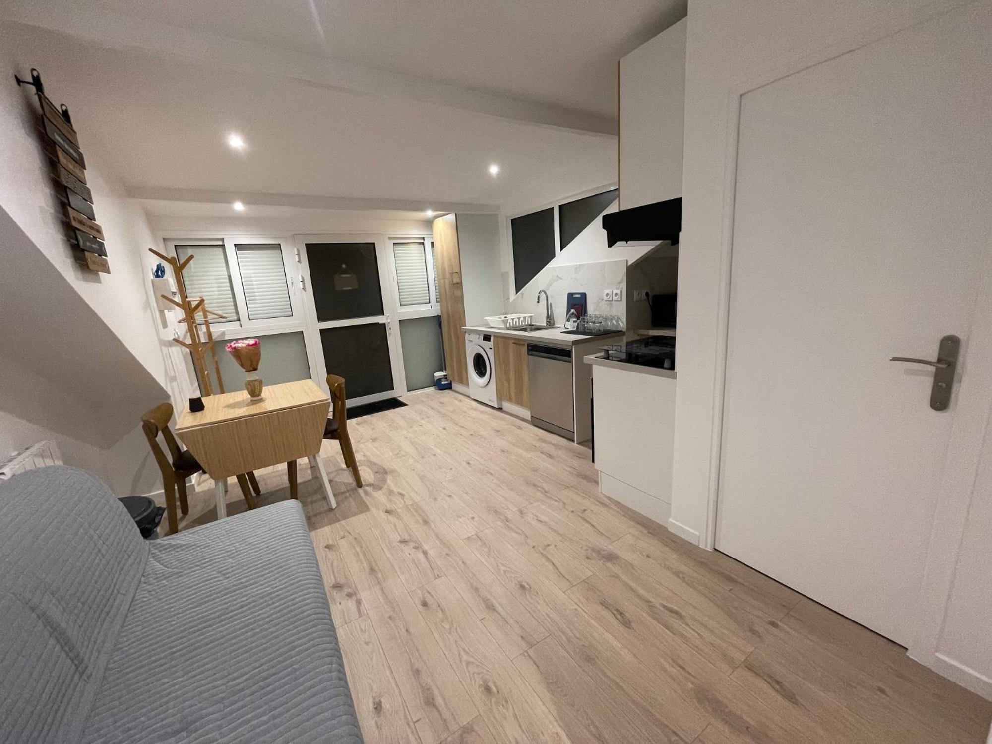 Appartement Avec Terrasse Et Ciel Etoile ! Noisy-le-Sec Exterior foto